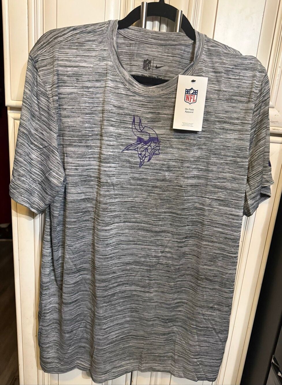 Nike Dri-Fit Mens NFL Minnesota Vikings Sideline Velocity T-Shirt Gray Large NWT